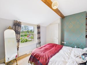 Bedroom- click for photo gallery